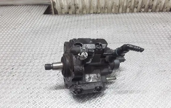 Renault Laguna II Fuel injection high pressure pump 7700111010 0445010018