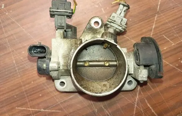 Peugeot 206 Throttle valve 72776020