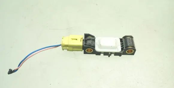 Nissan Primera Airbag deployment crash/impact sensor 98830AY000 0285003019