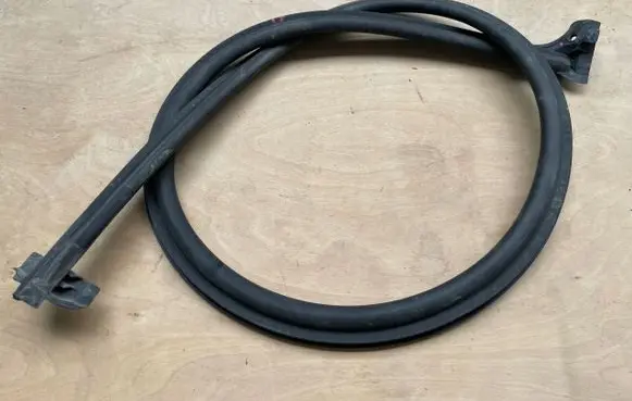 Volkswagen Crafter Rubber seal loading door 7C0827709D