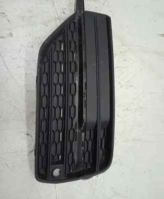 Volvo XC90 Front bumper lower grill 31383441