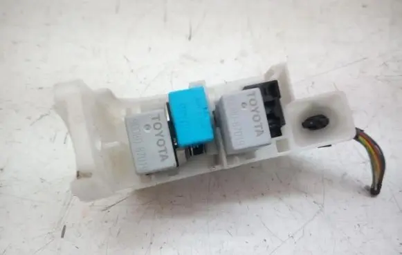 Toyota Auris 150 Fuse box set