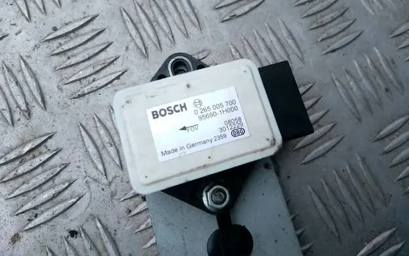 Hyundai i30 ESP acceleration yaw rate sensor 0265005700 956901H000 3012229