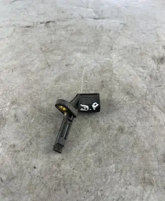 Audi A8 S8 D3 4E ABS brake wheel speed sensor 4E0927804A 0265007725