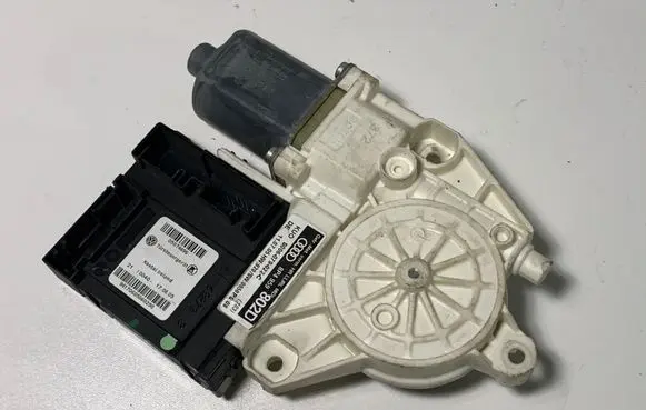 Audi A3 S3 A3 Sportback 8P Rear door window regulator motor 8P4959802D