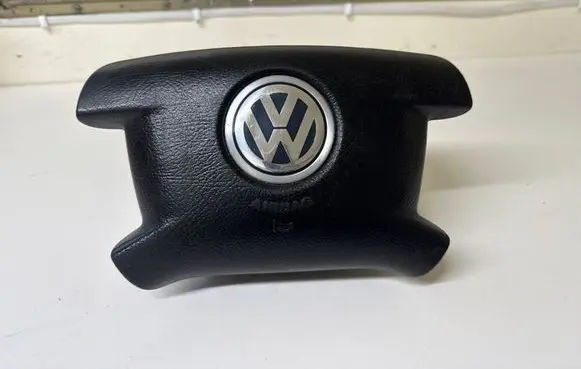 Volkswagen Caddy Steering wheel airbag 2K0880201B 001FD00BMNLK