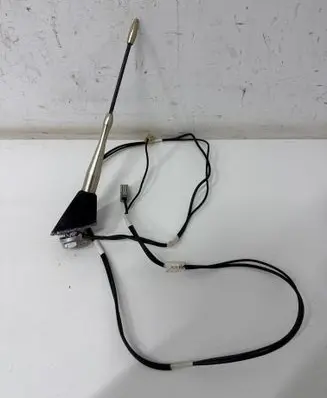 Toyota Yaris Radio antenna