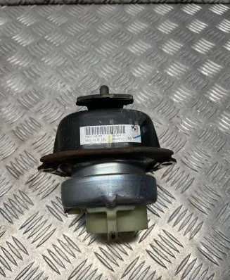 BMW X5 F15 Engine mount bracket P685310301 35464 16004212