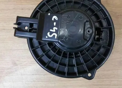 Mazda CX-5 II Heater fan/blower GME661B10 8727006510