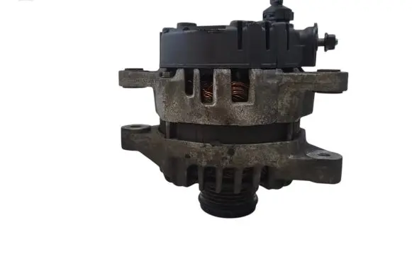 Hyundai Santa Fe Generator/alternator 273002F100 FG15S034 2606259