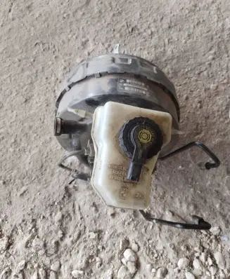 BMW 3 E90 E91 Brake booster 6764125 25820596105111 72889500