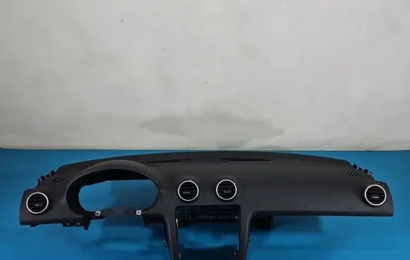 Audi A3 S3 8P Dashboard IMPRK1589486