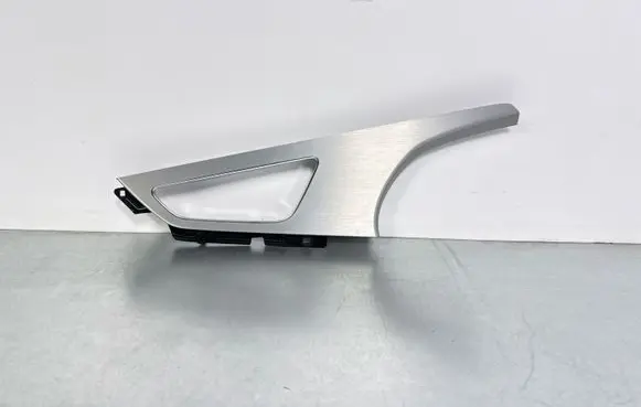 Audi Q7 4M Dashboard glove box trim 4M0867101K 4MX867101
