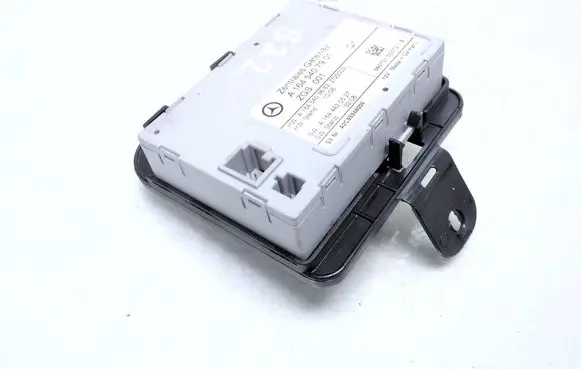 Mercedes-Benz ML W164 Gateway control module A1645407901 A1645403662 A1644420527