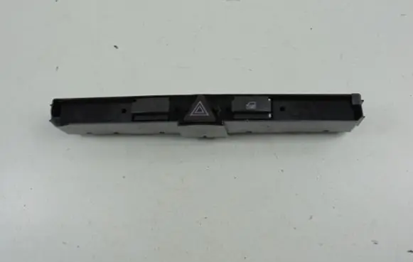 Opel Zafira B Hazard light switch 13100105XF