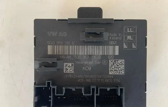 Audi A3 S3 8V Door control unit/module 5Q0959395E 5Q0959395B