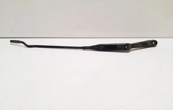 Front wiper blade arm