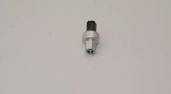 Ford Mustang VI Air conditioning (A/C) pressure sensor BT4319D594AA 8297