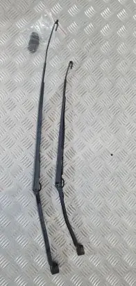 Nissan Murano Z51 Headlight wiper arm set 