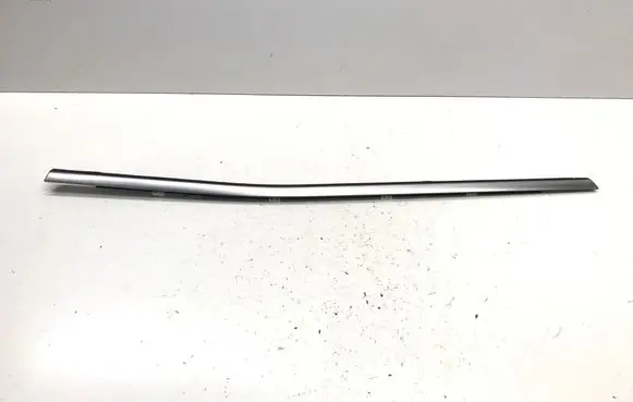 KIA Sportage Rear door windshield rail 