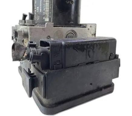 Volkswagen Golf VI Master brake cylinder 1K0614517EJ 1K0907379CC 10096103903