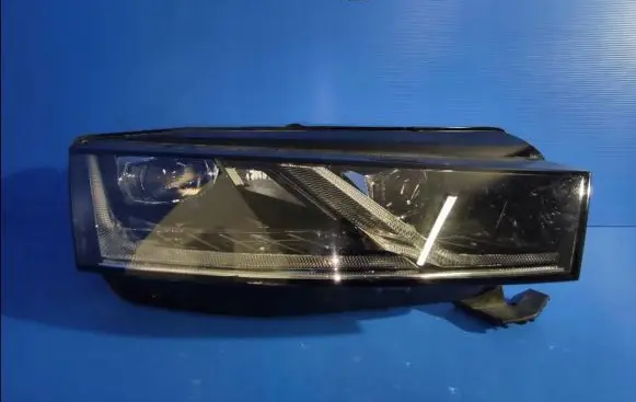 Skoda Octavia Mk4 Headlight/headlamp 5E4941016A