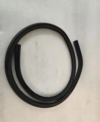 Volvo XC60 Engine compartment rubber 
