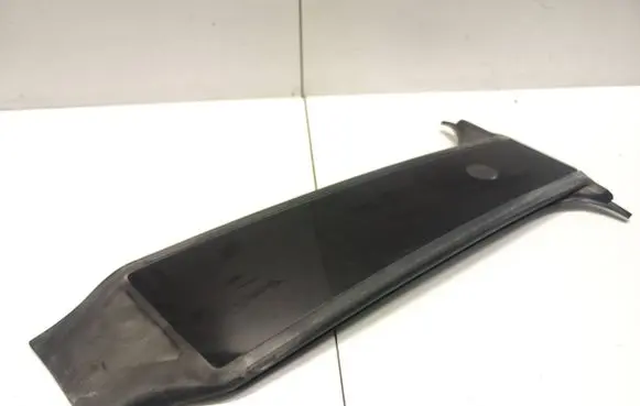 Tesla Model Y (B) Pillar trim (exterior) 151625500E ED422022001415