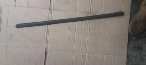 Ford Focus Rear door windshield rail 