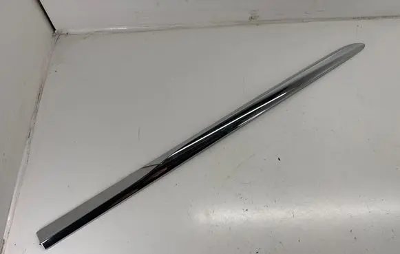 Chrysler Pacifica Front door trim (molding) 68228676AB 68228676AA