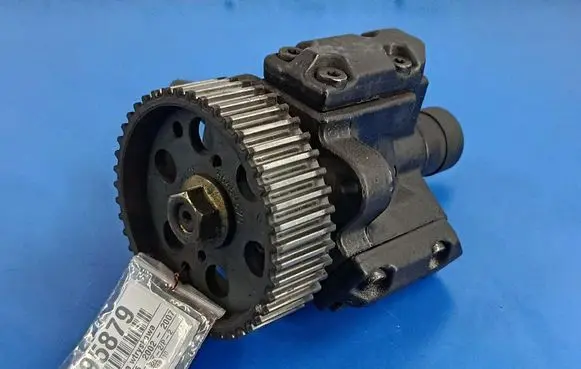 Alfa Romeo 156 Fuel injection high pressure pump