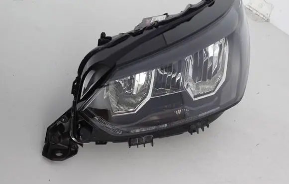 Peugeot 208 II Headlight/headlamp 9655524680