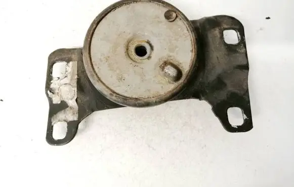 Ford Grand C-MAX Engine mount bracket