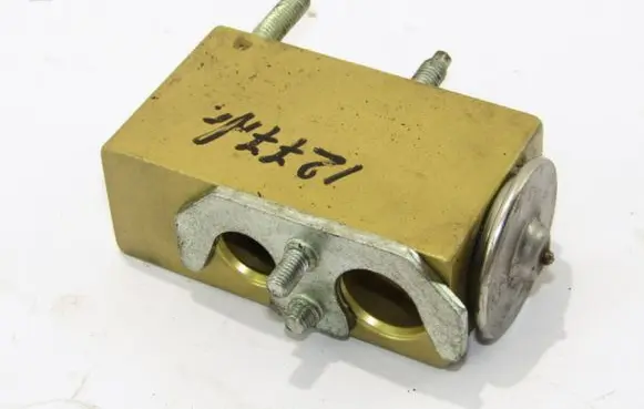 Fiat 500 Air conditioning (A/C) expansion valve 52257490