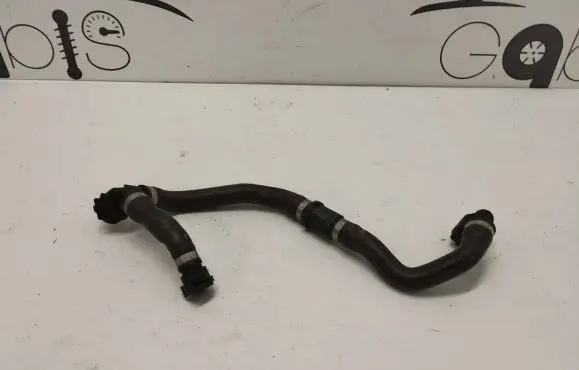 Mercedes-Benz E W213 Engine coolant pipe/hose A2135015301