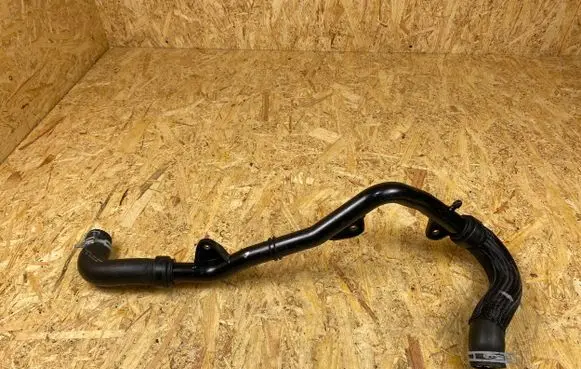 Nissan Juke II F16 Engine coolant pipe/hose 215034996R