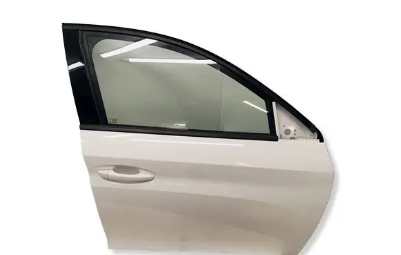 Peugeot 208 II Front door 