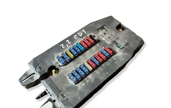 Mercedes-Benz Sprinter W901 W902 W903 W904 Fuse box set A0005402350 0473500 01082000
