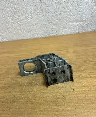 Mercedes-Benz E W238 Radiator mount bracket A2385010100 1673