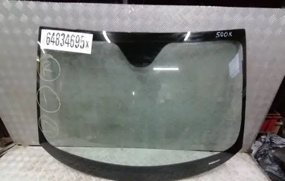 Fiat 500X Front windscreen/windshield window 