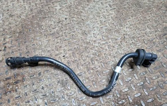 BMW 3 F30 F35 F31 Vacuum line/pipe/hose 8608035
