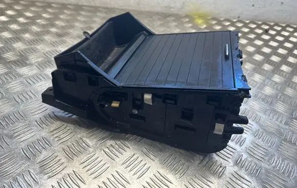 Mercedes-Benz GLE (W166 - C292) Cup holder 16956605