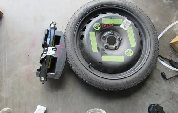 Audi A5 8T 8F R19 spare wheel 