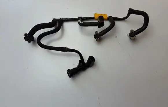 Nissan Qashqai Fuel return line/hose 166714557R