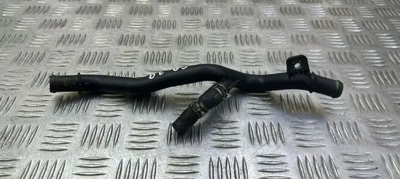 Toyota Avensis T270 Engine coolant pipe/hose 165780X011