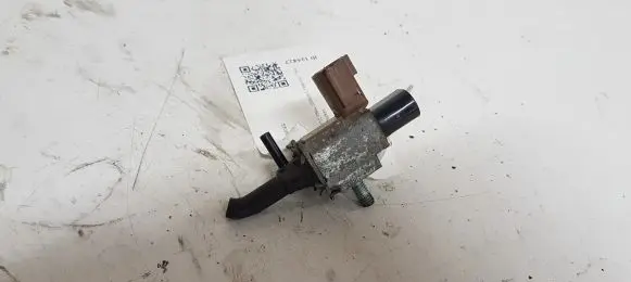 Mazda 6 Vacuum valve K5T46591