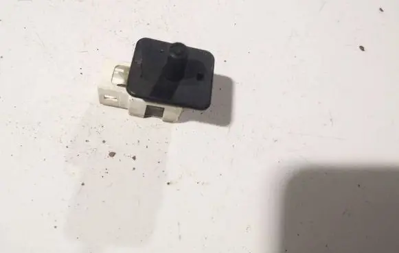 Mercedes-Benz C W203 Brake pedal sensor switch 2028209410