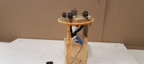 Citroen DS3 Fuel level sensor 