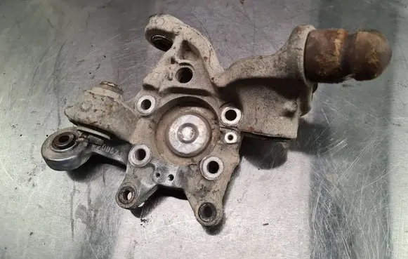 Volvo S80 Rear wheel hub 9200623