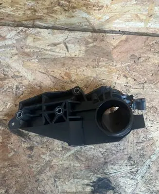 Ford Focus Air intake duct part 1060231S01